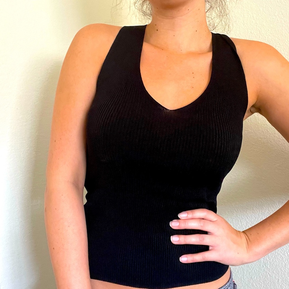 MNG Black Top